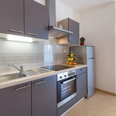 Apartment Sunny Garden A2 *