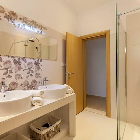 Sunny Garden A2 Split