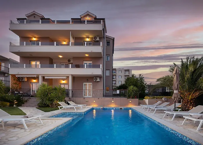 Sunny Garden A2 Апартаменти Спліт