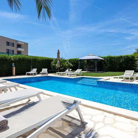 Apartment Sunny Garden A2 *